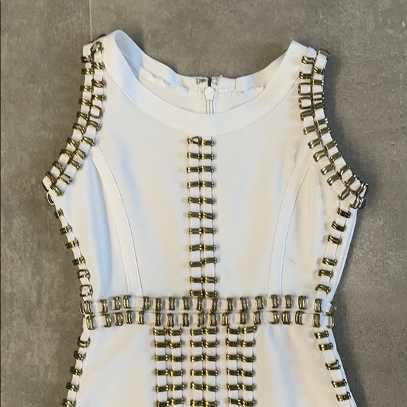 White and gold high slit gown - Picture 4 of 11